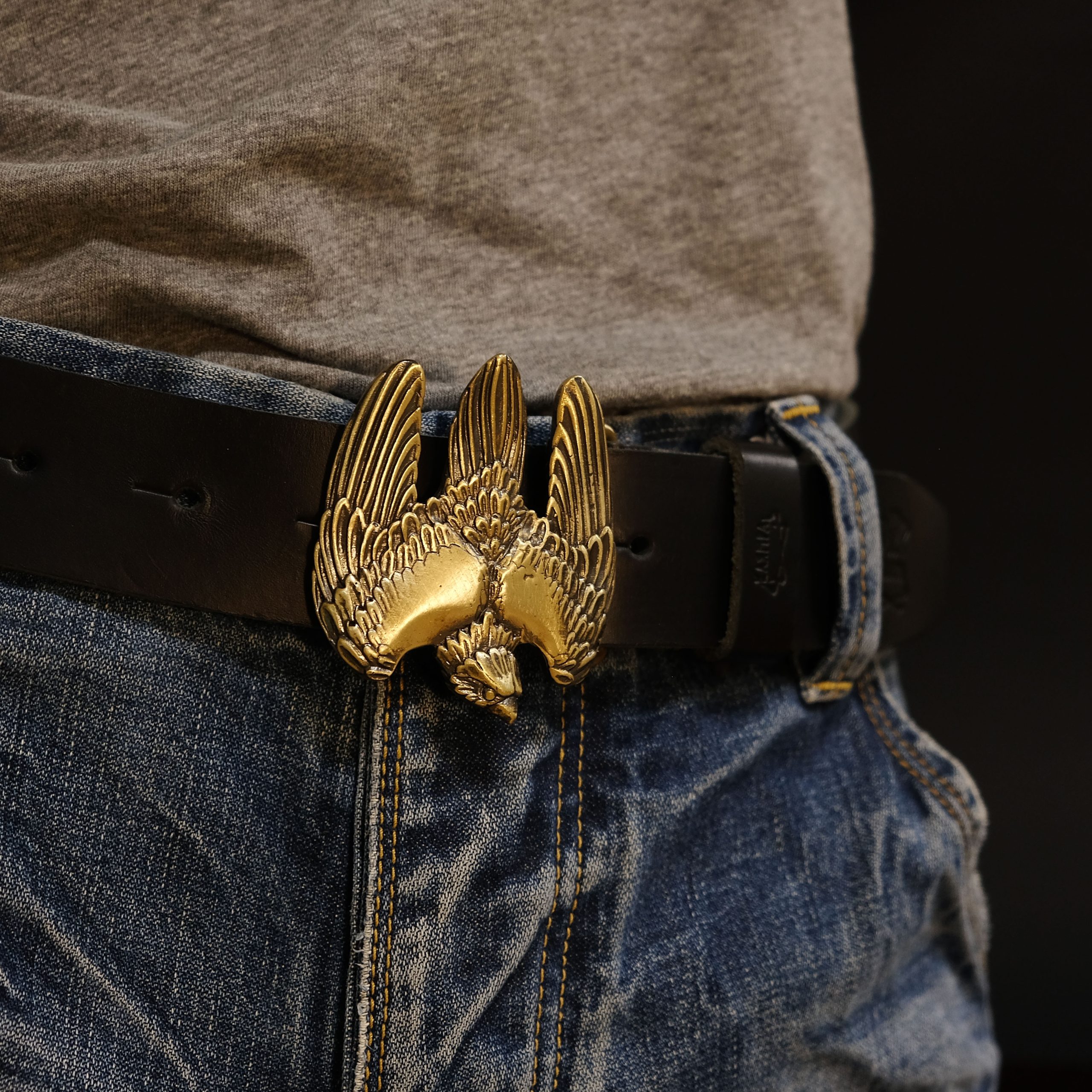 Натуральні шкіряні вироби як частина комфортного повсякденного стилю